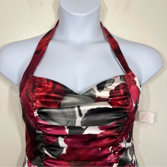 Ruby Rox Formal Floral Fit & Flare Halter Mini Dress Cream Red Gray Size 13 - Picture 3 of 12